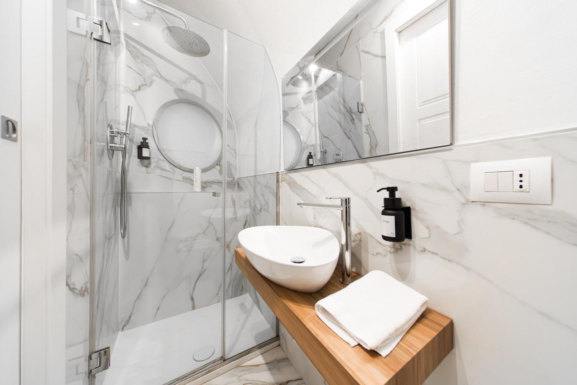 Lilli House - Suite In The Heart Of Bolonia Exterior foto